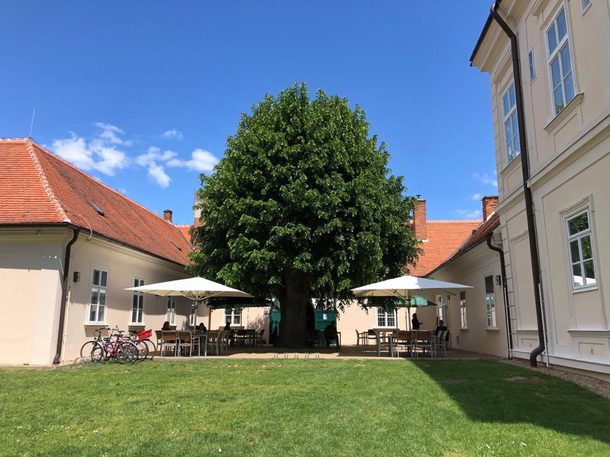 Hôtel Zamek Dukovany Extérieur photo