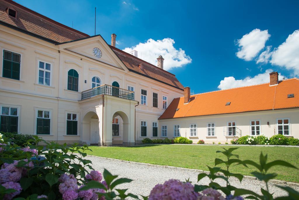 Hôtel Zamek Dukovany Extérieur photo